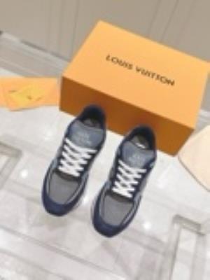 wholesale quality men's louis vuitton run way sneakers model no. 811